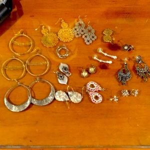 Earring lot